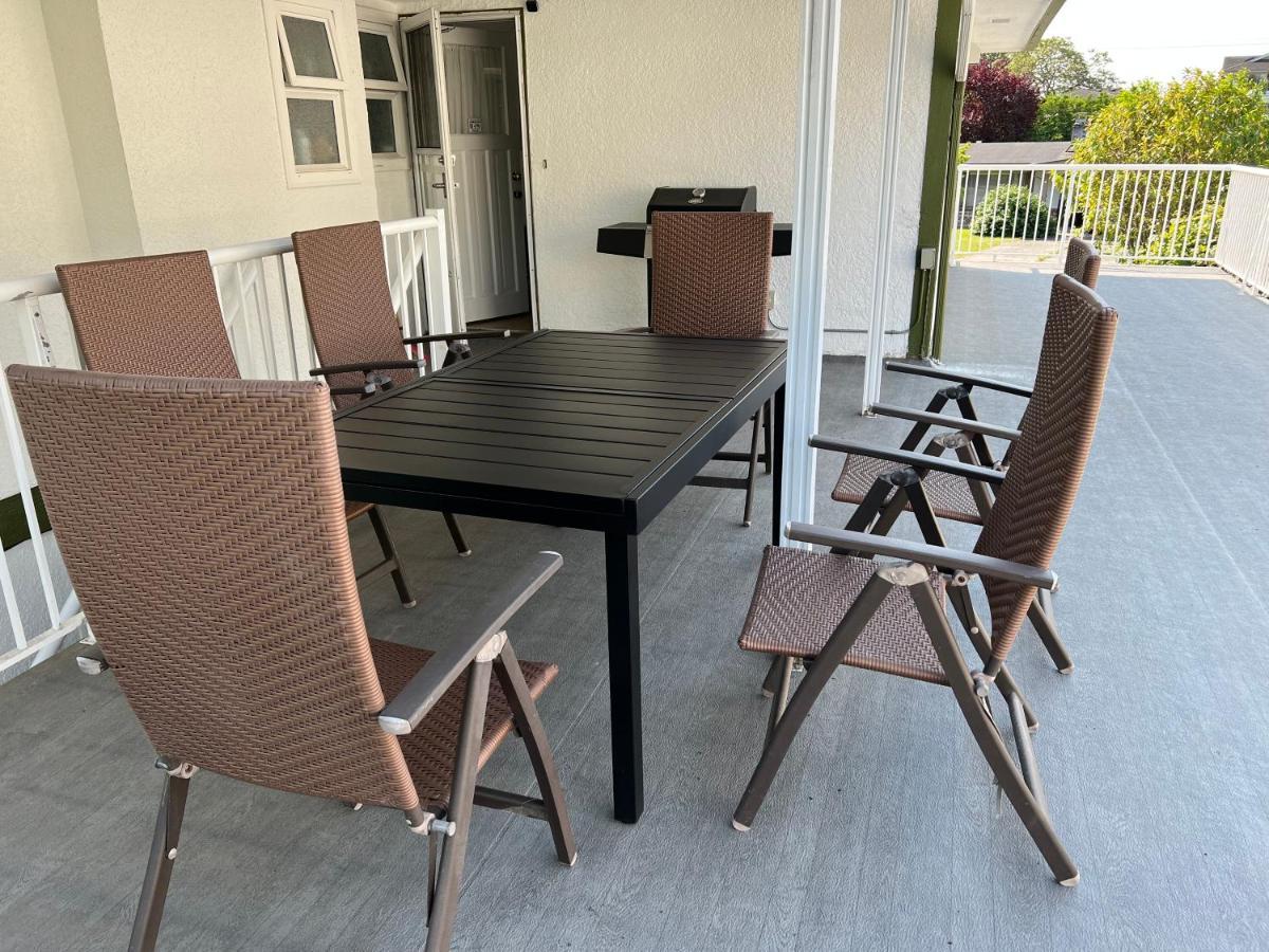 Quite House Near The Vancouver Airport ريتشموند، كولومبيا البريطانية المظهر الخارجي الصورة