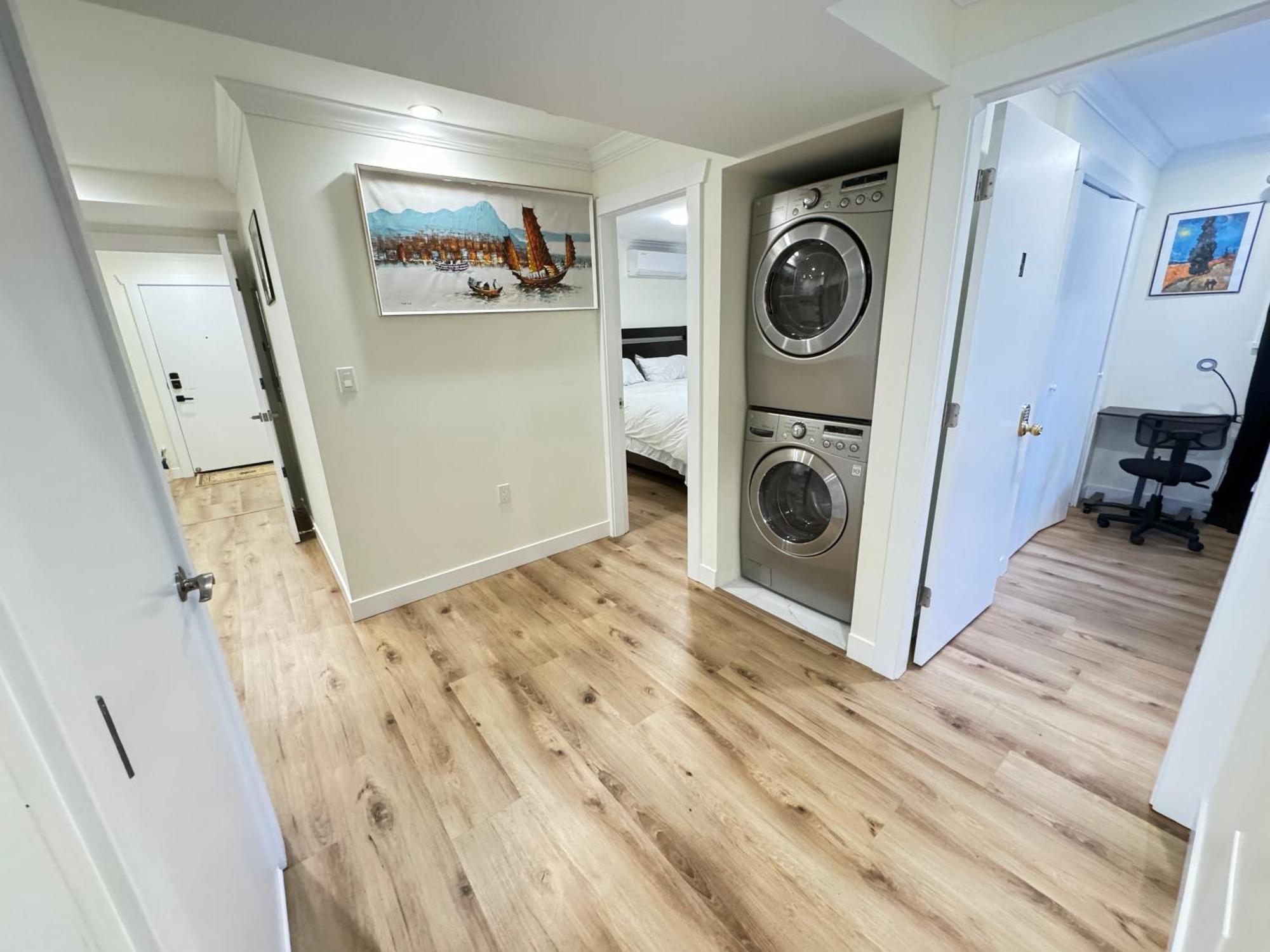 Quite House Near The Vancouver Airport ريتشموند، كولومبيا البريطانية المظهر الخارجي الصورة